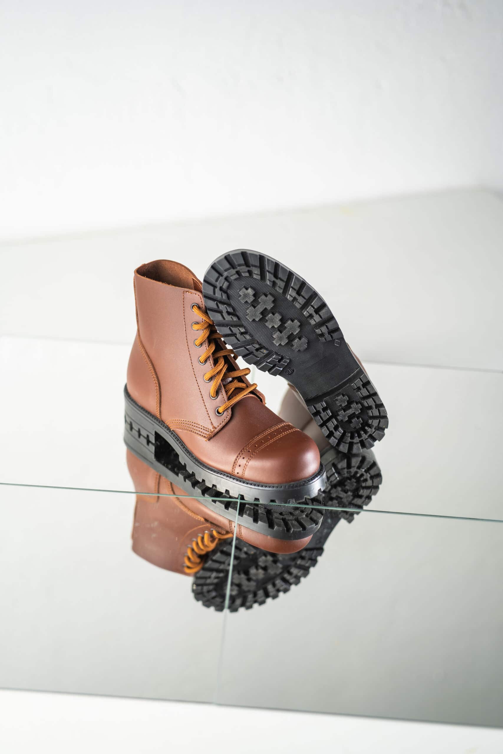 517 aka Aviator Boots - Brown - ORÉA PARIS