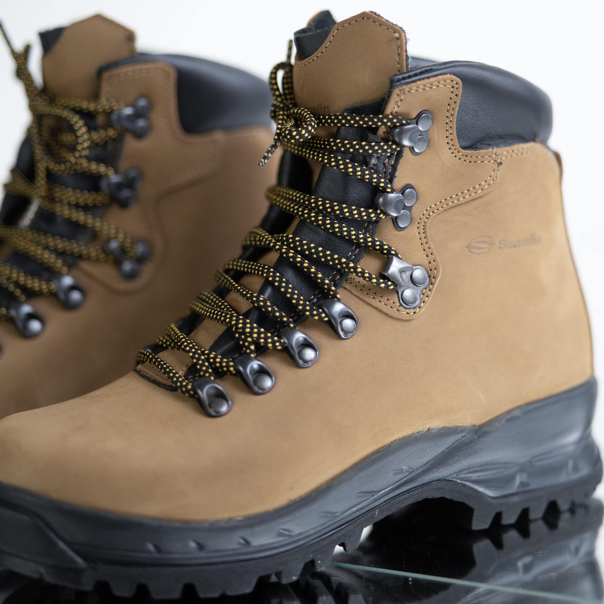 5531 Tundra Hiking Boots - ORÉA PARIS