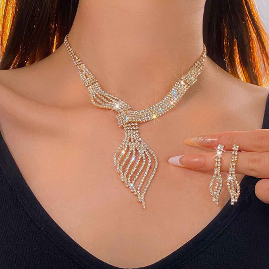 High-grade Clavicle Chain Fashion Grandeur Personality Jewelry Suit